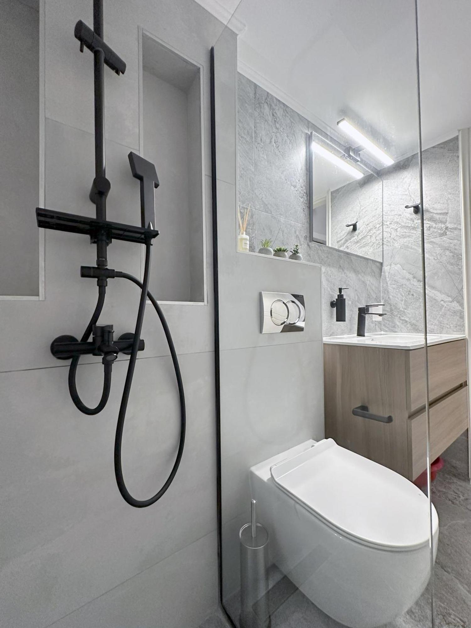 Less Is More Apartment เปรเวซา ภายนอก รูปภาพ