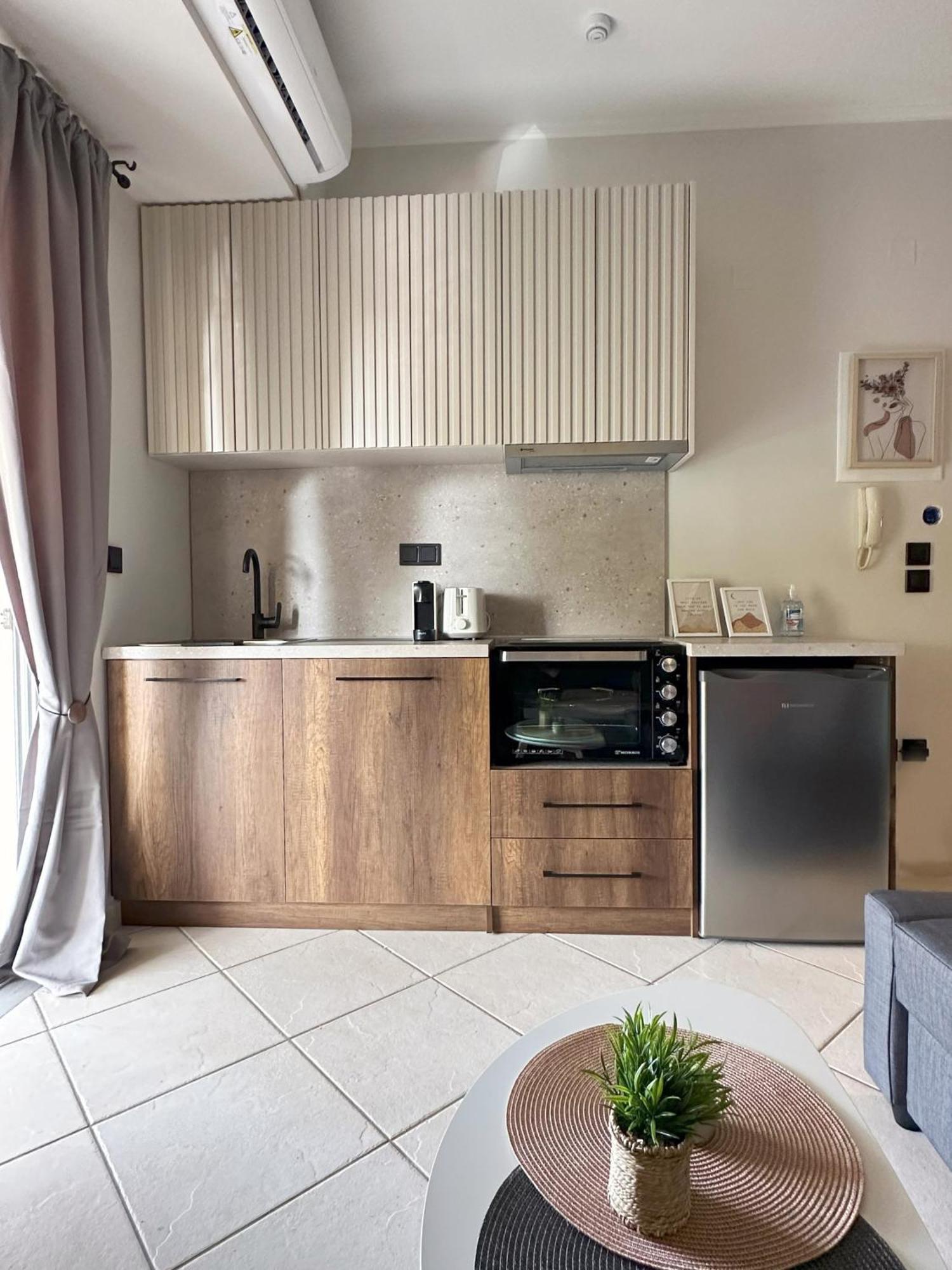 Less Is More Apartment เปรเวซา ภายนอก รูปภาพ